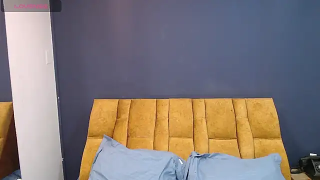 KendraaSimons online show from March 23, 8:02 pm