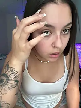 babykalirose online show from September 20, 8:54 pm