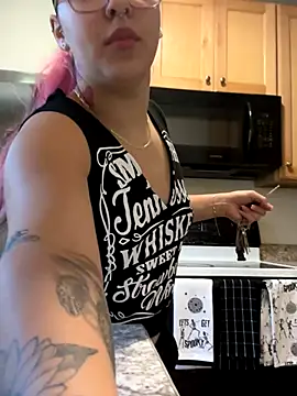 babykalirose online show from October 4, 5:11 pm