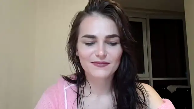 Silviaa a online show from November 20, 8:30 pm