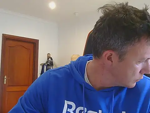 TroyDieselXXX online show from November 11, 6:02 am