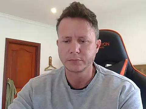 TroyDieselXXX online show from November 25, 5:07 am