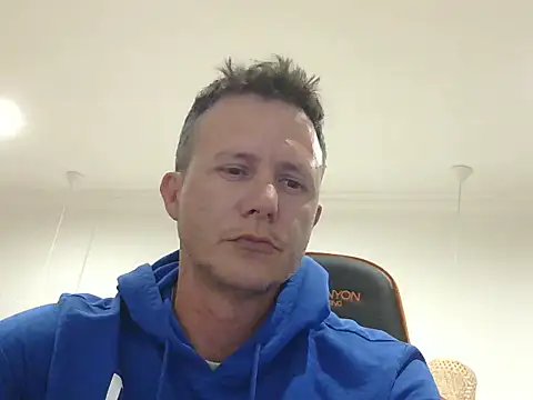 TroyDieselXXX online show from April 6, 6:09 pm