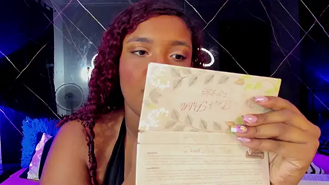 Snapshot of Alaia_Gutierrez chatting on October 8, 9:01 pm Alaia Gutierrez online show from October 8, 9:01 pm