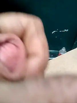 Snapshot of helldonk chatting on October 24, 3:19 pm helldonk online show from October 24, 3:19 pm