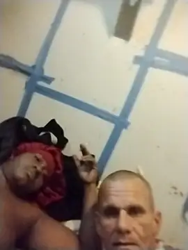 helldonk online show from April 22, 6:16 am