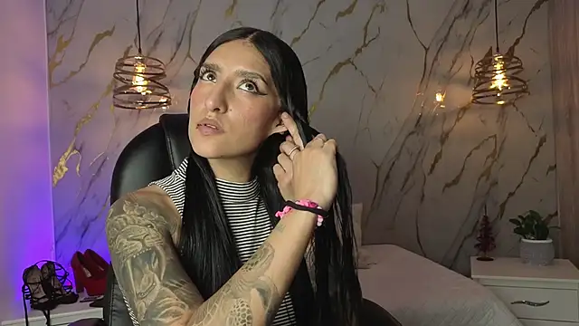 Scaarlettfox online show from February 4, 6:03 pm