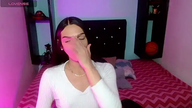 x isabella x online show from May 14, 4:08 am