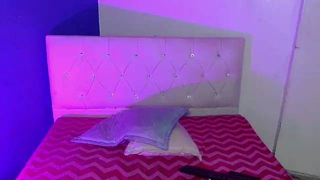 x isabella x online show from May 21, 5:25 am