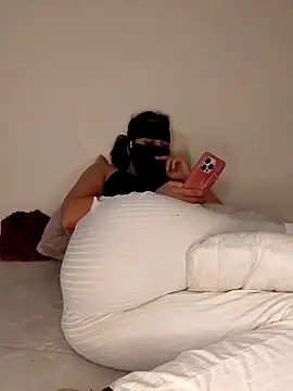 Snapshot of Samaarsexy23 chatting on September 17, 12:18 pm Samaarsexy23 online show from September 17, 12:18 pm