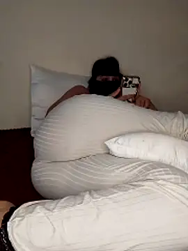 Snapshot of Samaarsexy23 chatting on October 21, 1:45 pm Samaarsexy23 online show from October 21, 1:45 pm