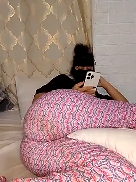 Snapshot of Samaarsexy23 chatting on November 14, 12:42 am Samaarsexy23 online show from November 14, 12:42 am