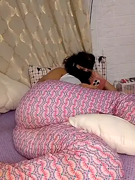 Snapshot of Samaarsexy23 chatting on November 21, 11:25 pm Samaarsexy23 online show from November 21, 11:25 pm