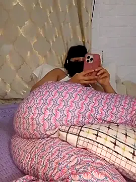 Snapshot of Samaarsexy23 chatting on November 23, 1:00 pm Samaarsexy23 online show from November 23, 1:00 pm