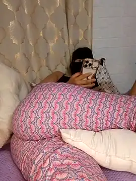 Snapshot of Samaarsexy23 chatting on December 4, 1:09 pm Samaarsexy23 online show from December 4, 1:09 pm