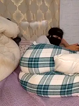 Snapshot of Samaarsexy23 chatting on December 14, 11:26 am Samaarsexy23 online show from December 14, 11:26 am