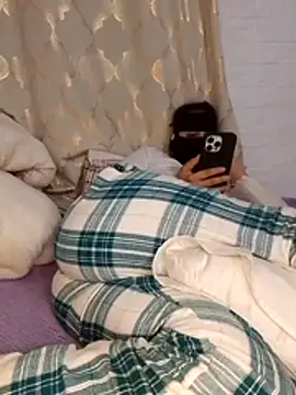 Snapshot of Samaarsexy23 chatting on December 15, 1:04 pm Samaarsexy23 online show from December 15, 1:04 pm