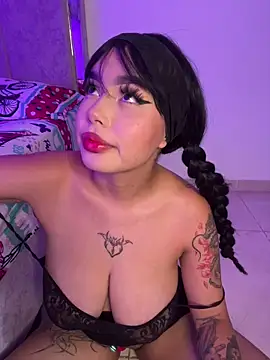 lucialauper  online show from March 17, 12:15 am