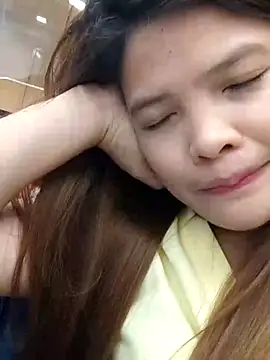 Snapshot of Sweetheart_Claire chatting on April 25, 4:26 am Sweetheart Claire online show from April 25, 4:26 am