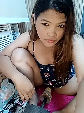 Snapshot of Sweetheart_Claire chatting on June 12, 7:51 am Sweetheart Claire online show from June 12, 7:51 am