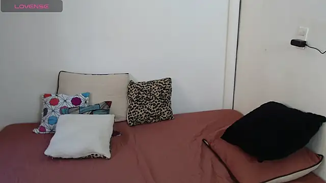 Snapshot of Tim_mz01 chatting on June 9, 5:57 pm Tim mz01 online show from June 9, 5:57 pm