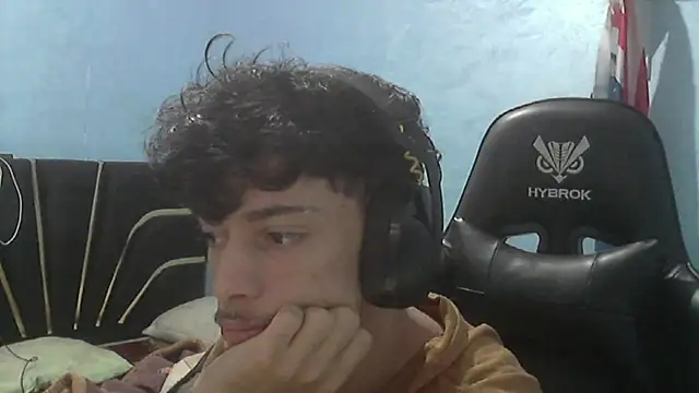 Snapshot of Dark_DesireX chatting on November 4, 2:05 pm Dark DesireX online show from November 4, 2:05 pm