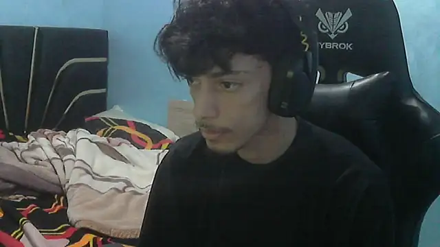 Snapshot of Dark_DesireX chatting on November 7, 5:35 pm Dark DesireX online show from November 7, 5:35 pm