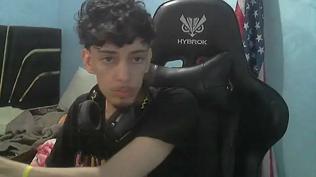 Snapshot of Dark_DesireX chatting on December 1, 10:20 am Dark DesireX online show from December 1, 10:20 am