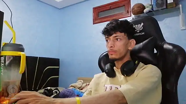 Dark DesireX online show from March 29, 3:01 pm