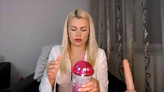 BonieBonita online show from November 17, 1:11 am