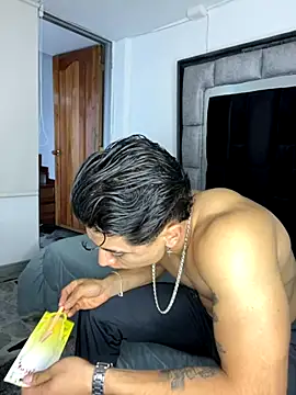 Snapshot of MR_MUSCLE chatting on October 14, 11:55 am MR MUSCLE online show from October 14, 11:55 am