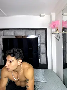 Snapshot of MR_MUSCLE chatting on November 5, 11:54 am MR MUSCLE online show from November 5, 11:54 am