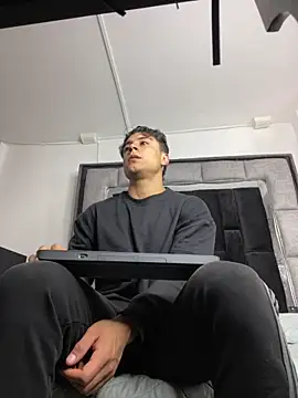 Snapshot of MR_MUSCLE chatting on November 8, 12:05 pm MR MUSCLE online show from November 8, 12:05 pm