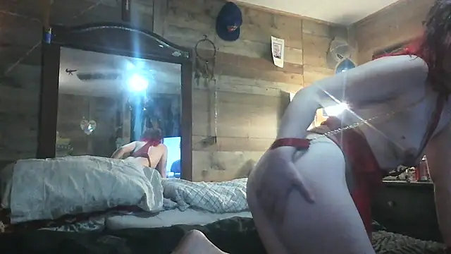 Snapshot of SalutedTeaching chatting on December 2, 7:31 pm SalutedTeaching online show from December 2, 7:31 pm