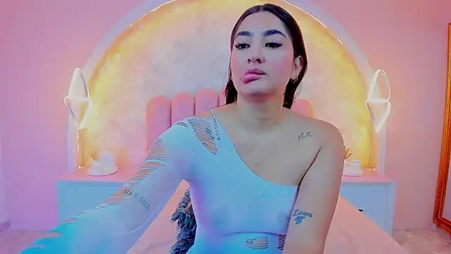 Snapshot of JasmineRhodes chatting on October 14, 1:45 pm JasmineRhodes online show from October 14, 1:45 pm