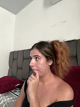 AllieYourGirl online show from July 25, 7:44 pm