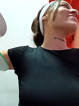 Arii collins1 online show from December 17, 8:59 pm