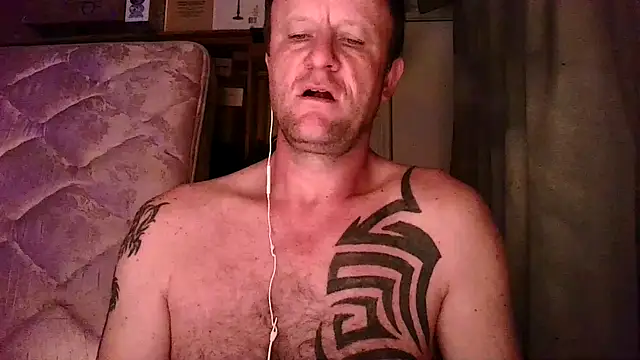 Yournaughty online show from November 3, 4:36 am