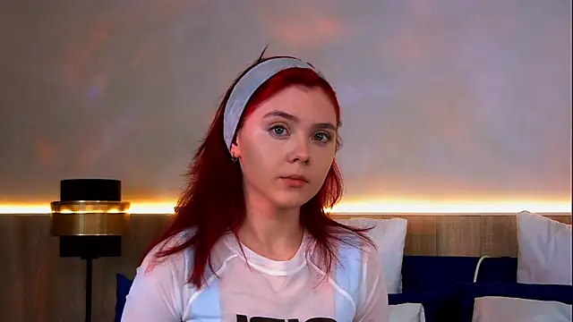 Snapshot of Nora__Ray chatting on June 6, 7:29 pm Nora Ray online show from June 6, 7:29 pm