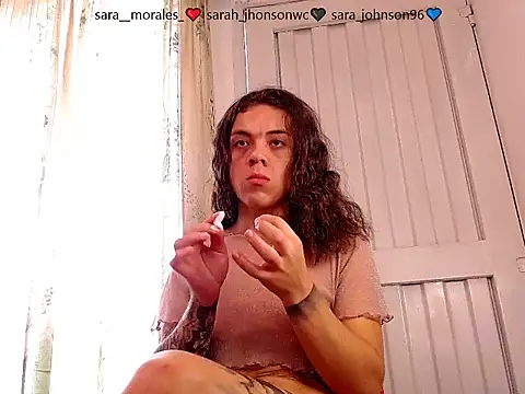 saara johnson496 online show from December 4, 1:42 pm