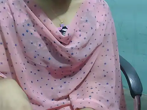 Snapshot of lovely_soniya chatting on November 12, 5:08 am lovely soniya online show from November 12, 5:08 am