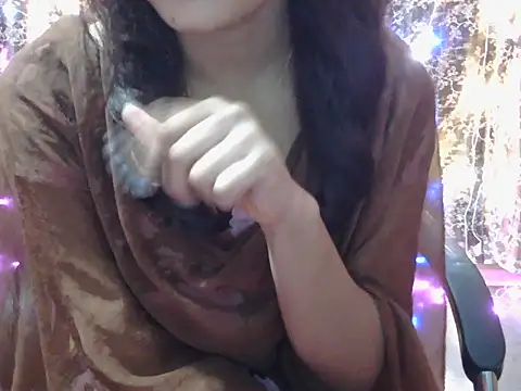 Snapshot of lovely_soniya chatting on November 30, 6:06 am lovely soniya online show from November 30, 6:06 am