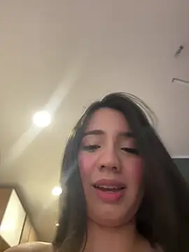 Michelle Zoe online show from October 17, 5:21 am