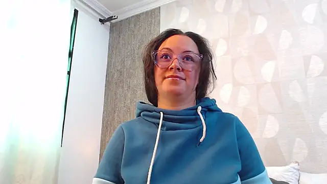 elamurray online show from September 17, 11:23 am