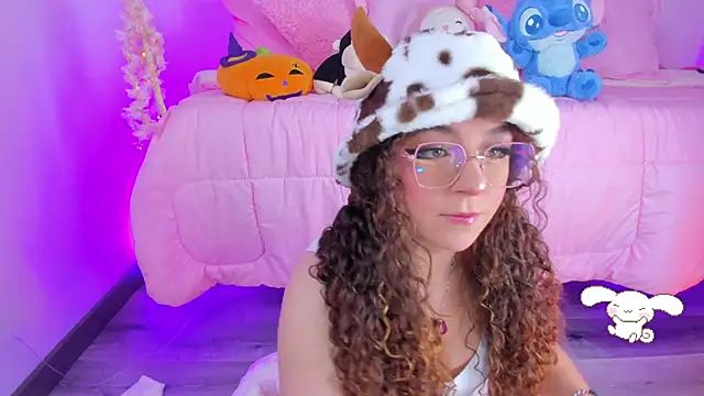 Snapshot of hannacutegod chatting on December 2, 4:51 am hannacutegod online show from December 2, 4:51 am