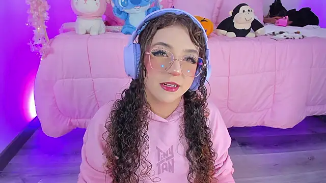 hannacutegod online show from February 18, 5:36 am