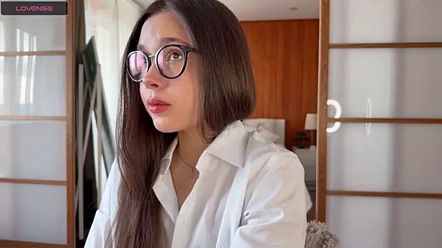 PlumyBun online show from November 22, 4:22 am