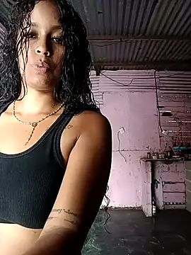 Snapshot of Fernanda30 chatting on October 2, 5:31 pm Fernanda30 online show from October 2, 5:31 pm