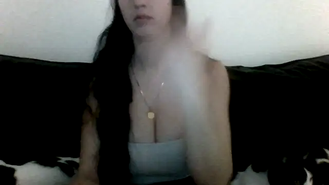 milagaborxx online show from April 20, 8:32 pm