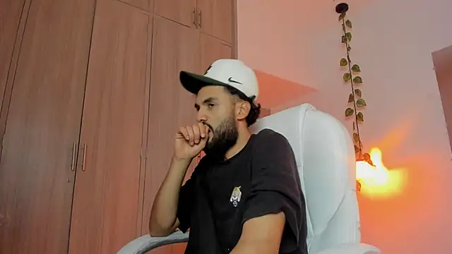 Snapshot of Ryan_Jackson_ chatting on September 9, 11:26 pm Ryan Jackson  online show from September 9, 11:26 pm